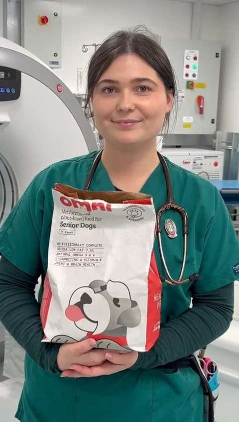 Omni.pet: Naturlworthy Pet Food Without Allergens and Without Unspoil How Pets Love Vets. 1