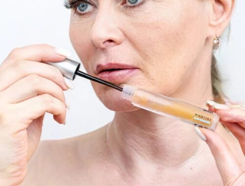 Home 15 imgi 110 lip plumping formula 800x1050 crop center