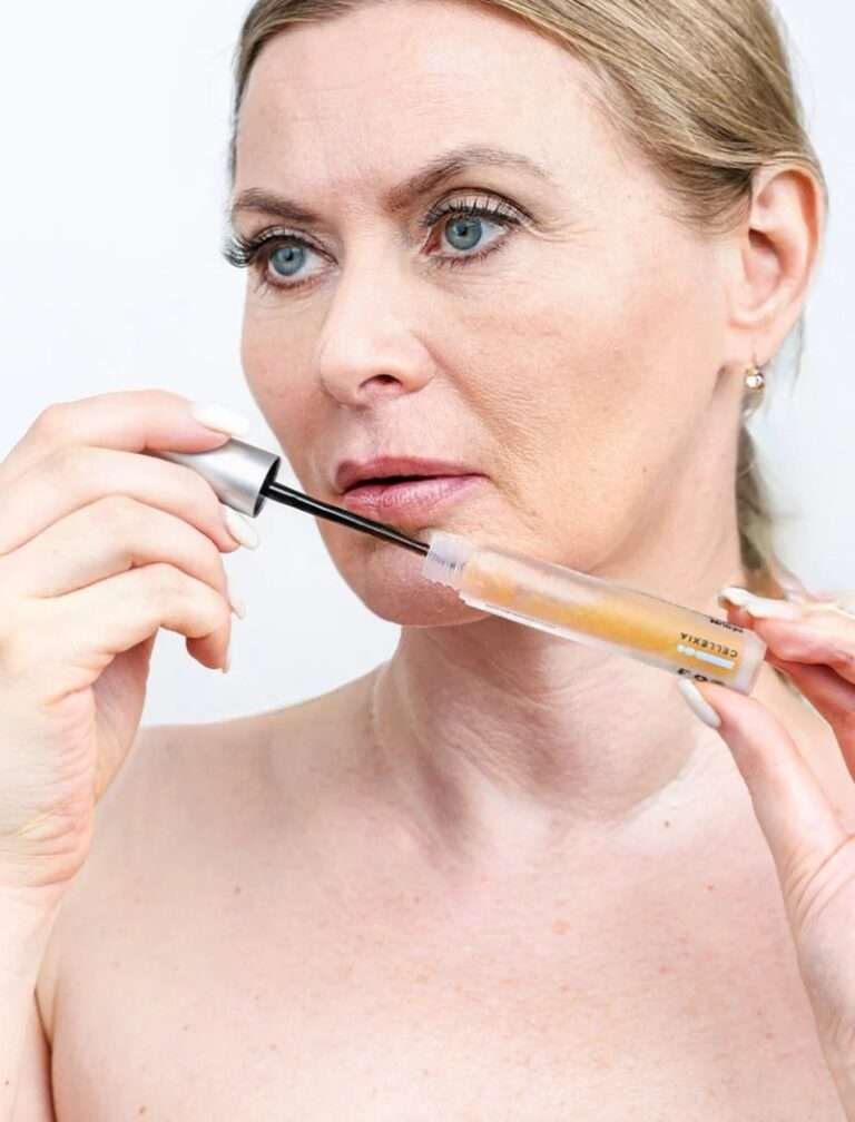 Home 4 imgi 110 lip plumping formula 800x1050 crop center